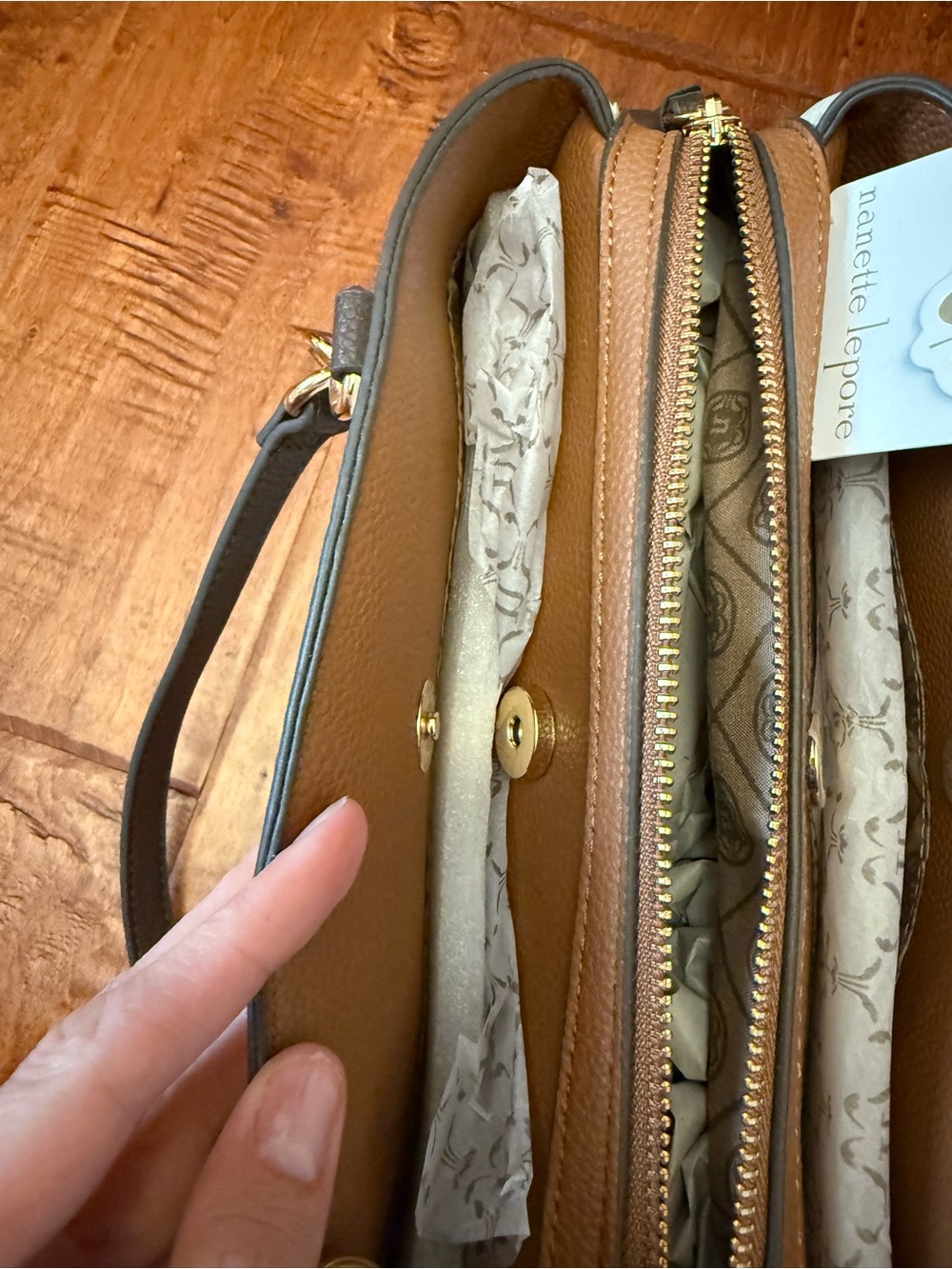Cream and Brown Pebbled Faux Leather Shoulder Bag - Picture 3 of 12